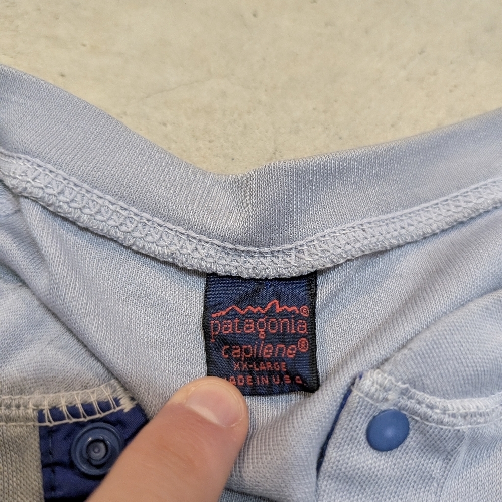 VTG Patagonia Capilene 1/4 Snap Shirt Long Sleeve Gray USA Made - Picture 2 of 7